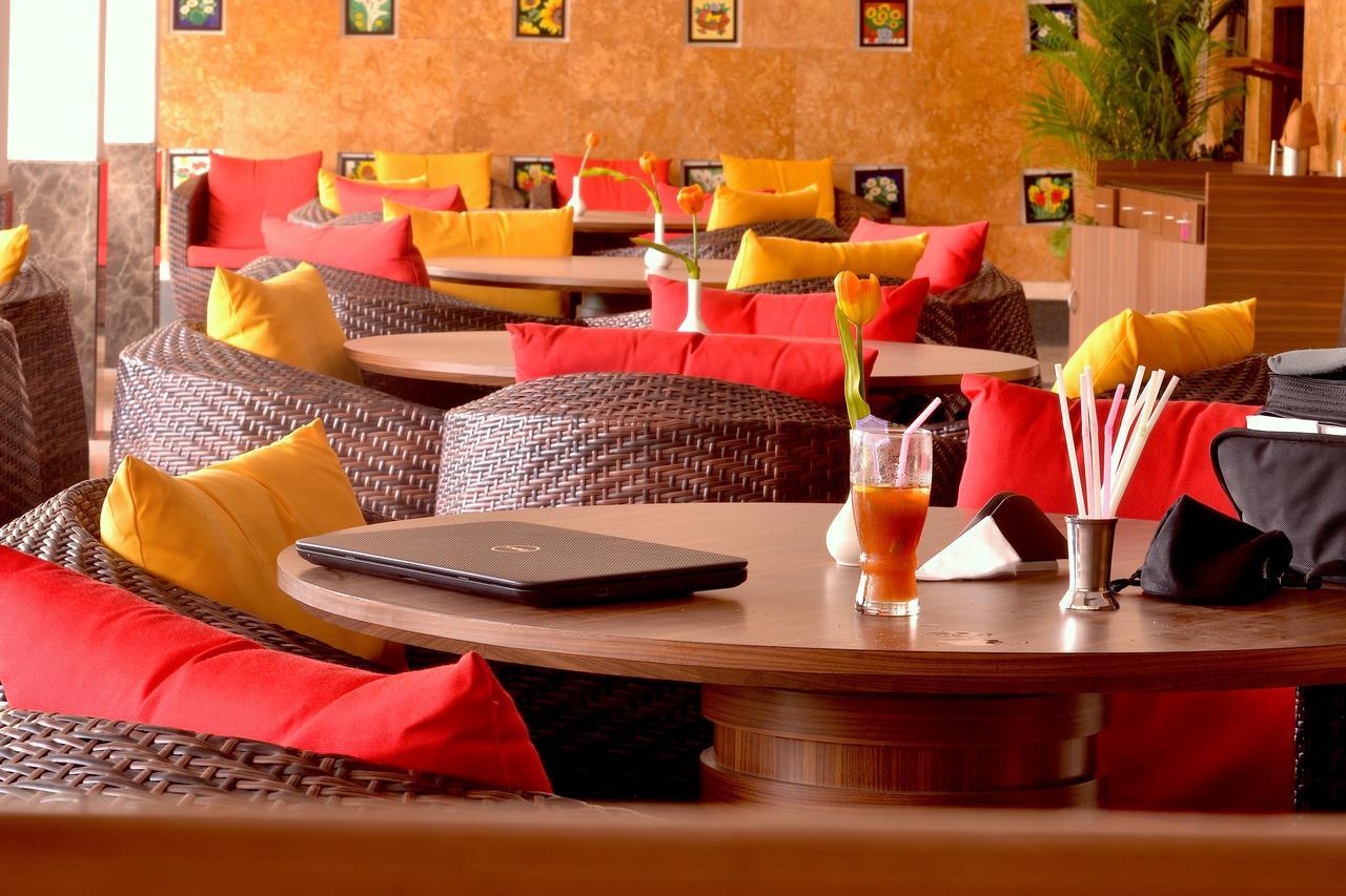 Club Emerald Βομβάη Εξωτερικό φωτογραφία
